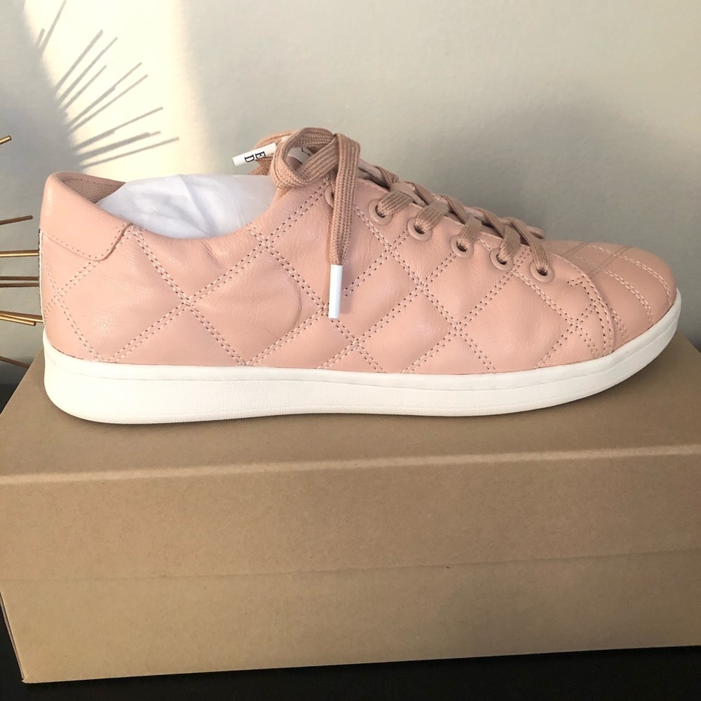ED Ellen DeGeneres Crowley Quilted Sneaker, Sz. 10